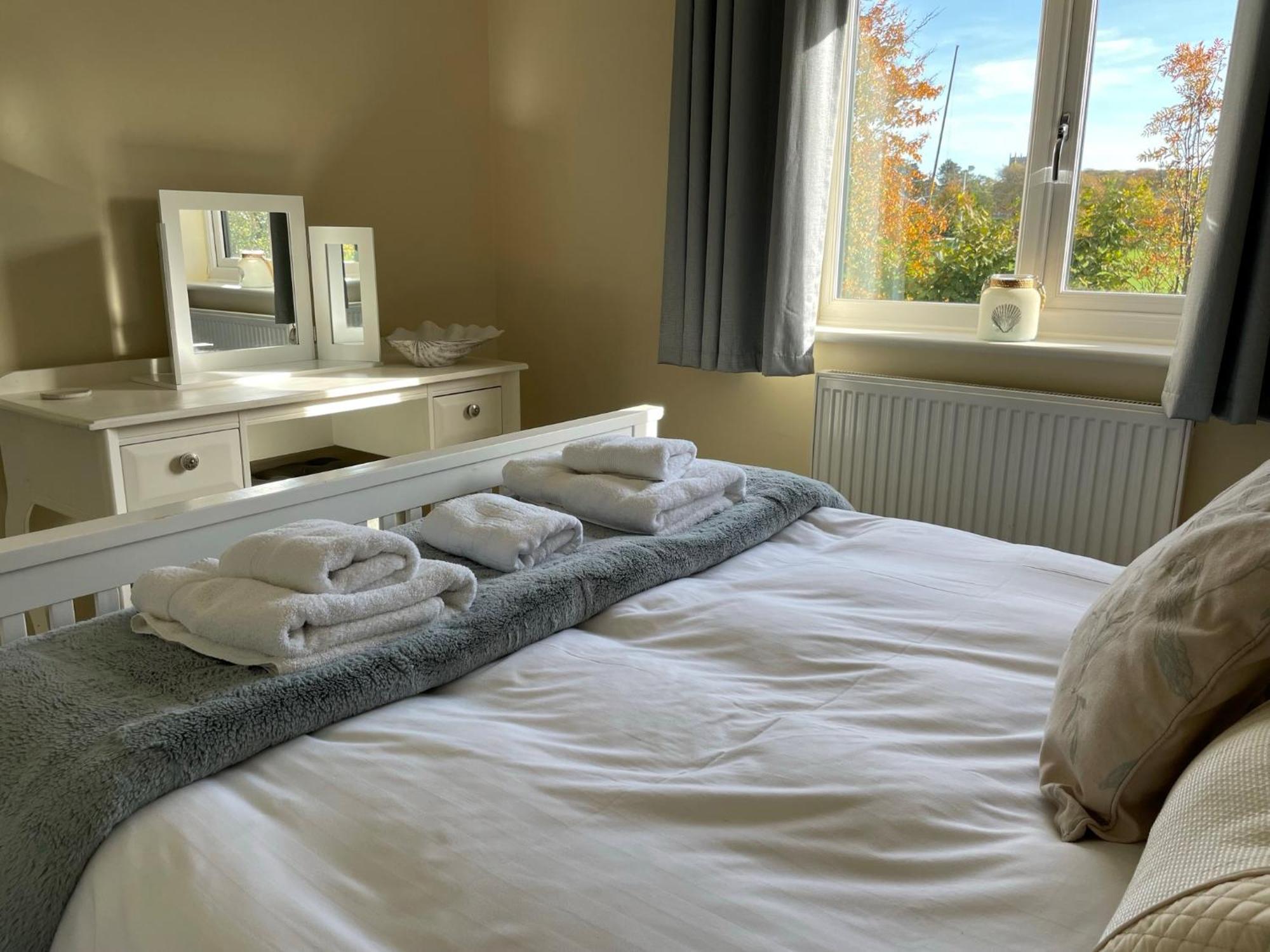 Saltkettle In Blakeney, Sleeping 12 In 5 Bedrooms Blakeney  Exterior foto